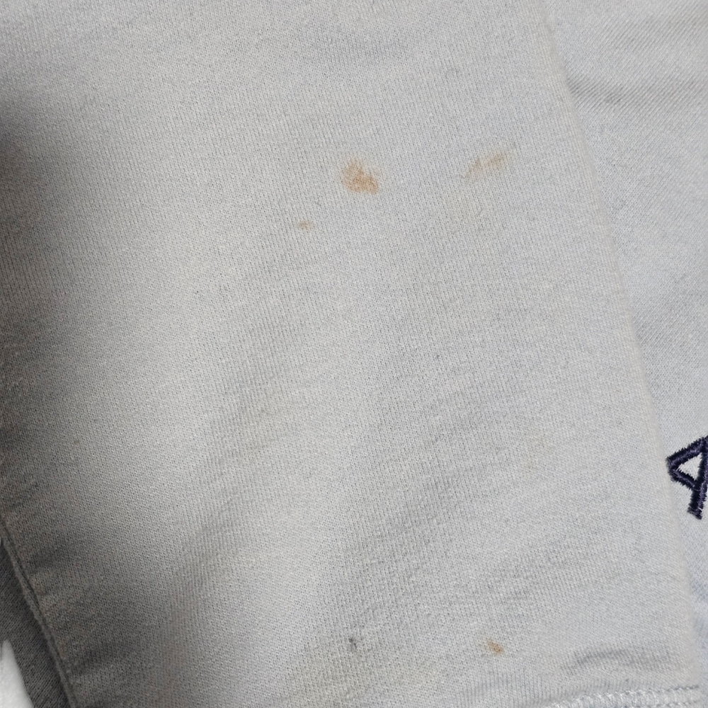 GUESS 2PCS CREWNECK SWEATER - Picture 6 of 10